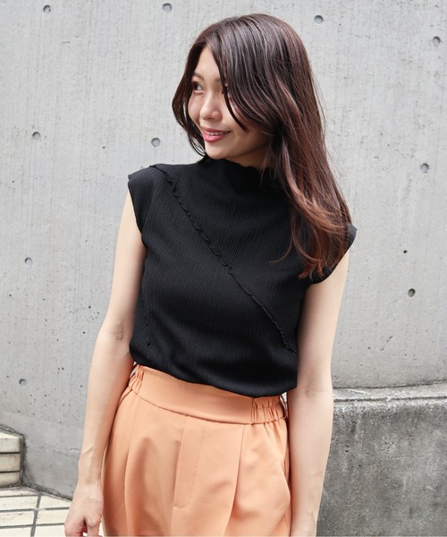 Brownie（ブラウニー）の「Brownie フリルメロー切替ボトルネックノースリーブ（Tシャツ/カットソー・レディース・グリーン/アイボリー/オレンジ/ブラック・FREE）」の22枚目の写真