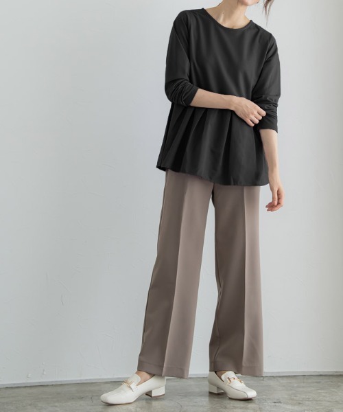 Pierrot（ピエロ）の「ライトスウェットタックデザインプルオーバー（スウェット・レディース・オフホワイト/ブラック/グレイッシュベージュ/パープル・M/L）」の5枚目の写真