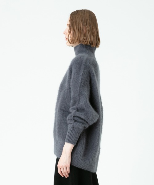 allureville(アルアバイル)の「WOOLカシミヤ片畦チュニック(ニット/セーター・レディース・イエロー/グレー系その他/アイボリー・2)」の11枚目の写真