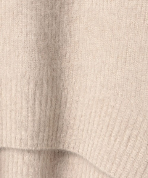 allureville(アルアバイル)の「WOOLカシミヤ片畦チュニック(ニット/セーター・レディース・イエロー/グレー系その他/アイボリー・2)」の18枚目の写真
