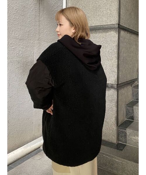 COTORICA（コトリカ）の「スリーブキルトリバーシブルボアブルゾン（ブルゾン・レディース・ブラック/アイボリー・FREE）」の21枚目の写真