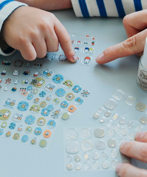 studio CLIP（スタディオクリップ）の「デザインネイルシール《Dick Brunaコラボ》（ネイルシール/ネイルチップ・レディース・その他1/その他2/その他3・FREE）」の4枚目の写真