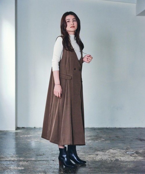 ECRIRE(エクリール)の「【陽コラボ】ダブルボタンジレジャンスカ(ジャンパースカート・レディース・ブラック/モカ・M/L)」の7枚目の写真