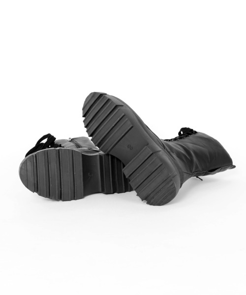 Figments(フィグメンツ)の「アグリーアウトソールブーツ(ブーツ・レディース・ブラック・SMALL/MEDIUM)」の11枚目の写真