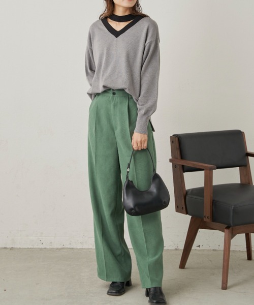 CLEARIMPRESSION （クリアインプレッション）の「バイカラーオープンVネックニット（ニット/セーター・レディース・ピンク/グレー・FREE）」の9枚目の写真