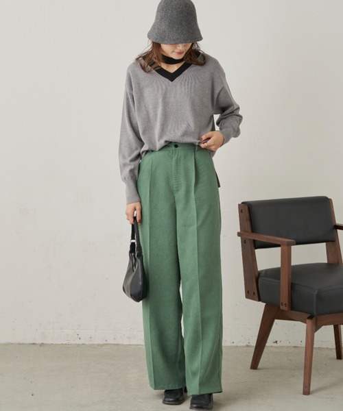 CLEARIMPRESSION （クリアインプレッション）の「バイカラーオープンVネックニット（ニット/セーター・レディース・ピンク/グレー・FREE）」の11枚目の写真