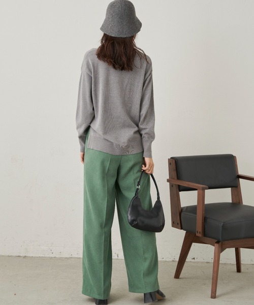 CLEARIMPRESSION （クリアインプレッション）の「バイカラーオープンVネックニット（ニット/セーター・レディース・ピンク/グレー・FREE）」の14枚目の写真