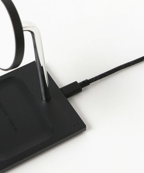 Native Union(ネイティブユニオン)の「NATIVE UNION / SNAP 2-IN-1 MAGNETIC WIRELESS CHARGER(スマホグッズ・メンズ・ブラック・ONE SIZE)」の16枚目の写真
