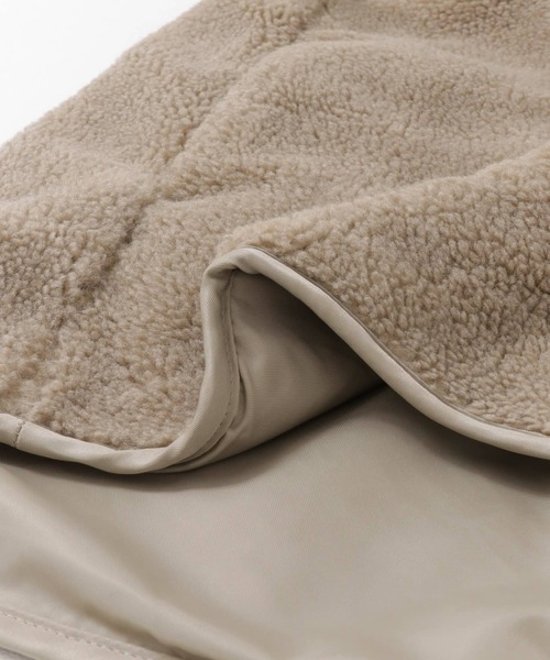 Uiscel（ユイセル）の「『リバーシブル/ユニセックス』Uiscel　ボアロングベスト（ベスト・メンズ・ブラック/モカ・LARGE/MEDIUM）」の8枚目の写真