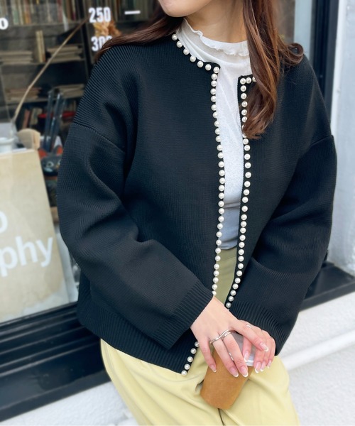 Meli rich（メリーリッチ）の「パールニットカーディガン（カーディガン/ボレロ・レディース・アイボリー/ブラック/パープル/イエロー/グレー/ネイビー・FREE）」の9枚目の写真