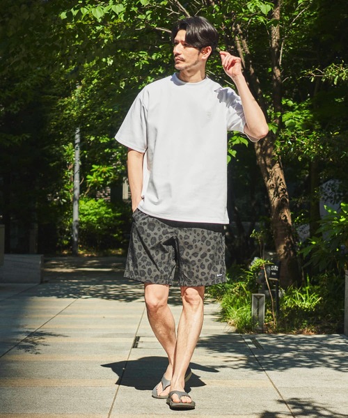 UNIVERSAL OVERALL（ユニバーサルオーバーオール）の「【UNIVERSAL OVERALL】別注 リラックスフィット 刺繍 ポンチ半袖Tシャツ（Tシャツ/カットソー・メンズ・ブラック/ホワイト/ネイビー/オートミール/チャコールグレー/ブルーグレー・MEDIUM/LARGE/X-LARGE）」の14枚目の写真