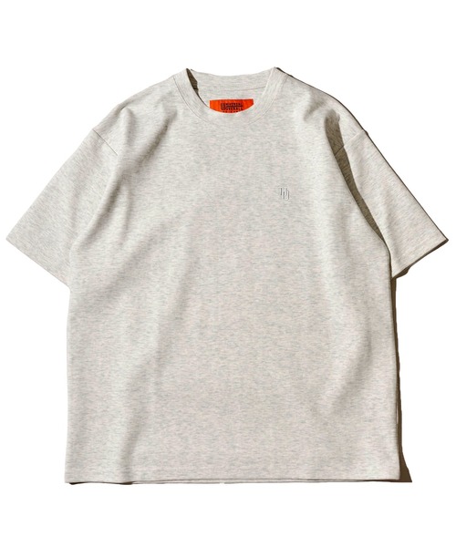 UNIVERSAL OVERALL（ユニバーサルオーバーオール）の「【UNIVERSAL OVERALL】別注 リラックスフィット 刺繍 ポンチ半袖Tシャツ（Tシャツ/カットソー・メンズ・ブラック/ホワイト/ネイビー/オートミール/チャコールグレー/ブルーグレー・MEDIUM/LARGE/X-LARGE）」の7枚目の写真