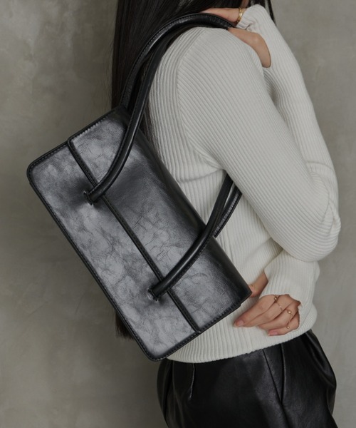 FIG&VIPER(フィグアンドバイパー)の「スクエアハンドバッグ(ショルダーバッグ・レディース・ホワイト/ブラック・FREE)」の17枚目の写真