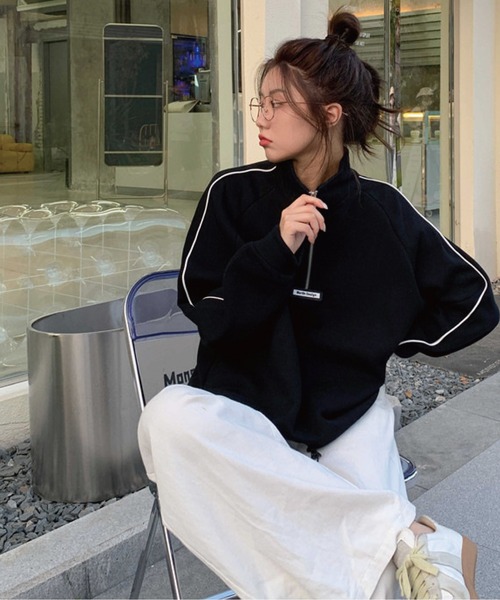 meJane（ミージェーン）の「バイカラーラインハーフジップアップ裏起毛スウェットトレーナー（スウェット・レディース・ホワイト/ブラック/グレイッシュベージュ/グレー・FREE）」の6枚目の写真