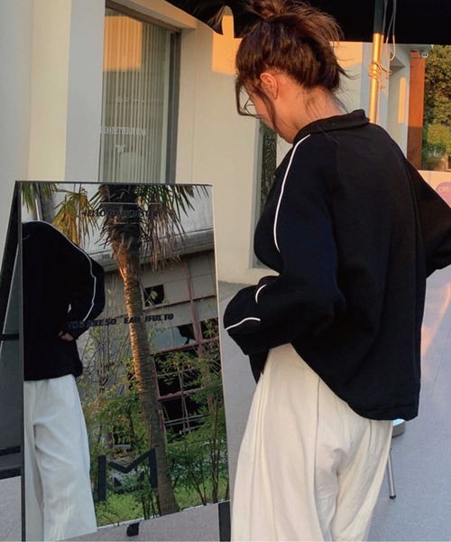 meJane（ミージェーン）の「バイカラーラインハーフジップアップ裏起毛スウェットトレーナー（スウェット・レディース・ホワイト/ブラック/グレイッシュベージュ/グレー・FREE）」の10枚目の写真