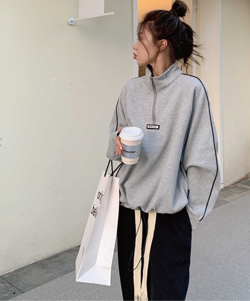 meJane（ミージェーン）の「バイカラーラインハーフジップアップ裏起毛スウェットトレーナー（スウェット・レディース・ホワイト/ブラック/グレイッシュベージュ/グレー・FREE）」の7枚目の写真