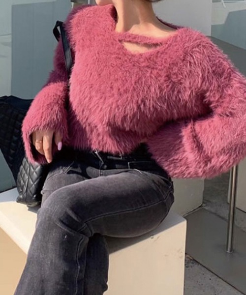 SPIGA（スピーガ）の「ネックラインシャギーニット（ニット/セーター・レディース・パープル/ブラック/ホワイト・FREE）」の3枚目の写真