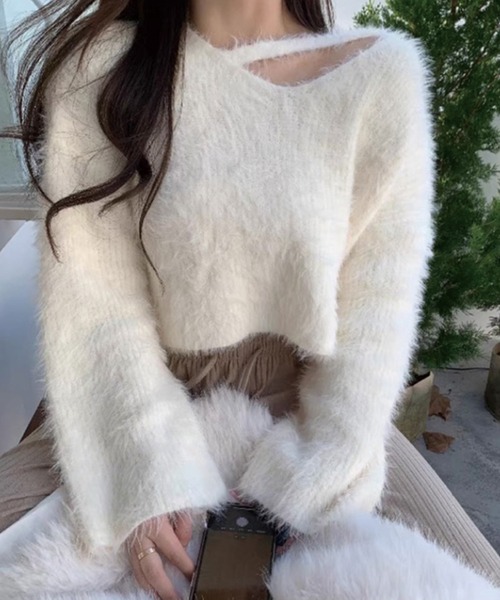 SPIGA（スピーガ）の「ネックラインシャギーニット（ニット/セーター・レディース・パープル/ブラック/ホワイト・FREE）」の2枚目の写真