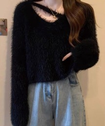 ネックラインシャギーニット