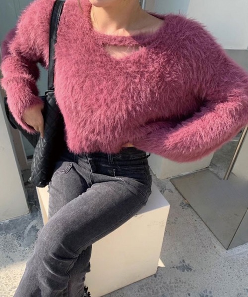 SPIGA（スピーガ）の「ネックラインシャギーニット（ニット/セーター・レディース・パープル/ブラック/ホワイト・FREE）」の4枚目の写真