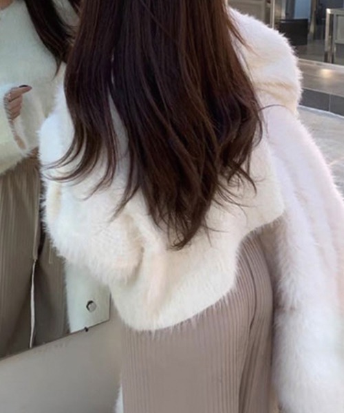 SPIGA（スピーガ）の「ネックラインシャギーニット（ニット/セーター・レディース・パープル/ブラック/ホワイト・FREE）」の10枚目の写真