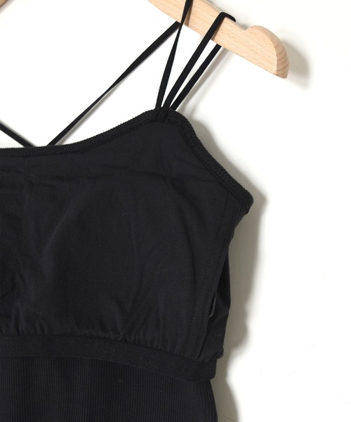 w closet（ダブルクローゼット）の「【カップ付き】バッククロスキャミソール（キャミソール・レディース・ブラック/オフホワイト・FREE）」の8枚目の写真