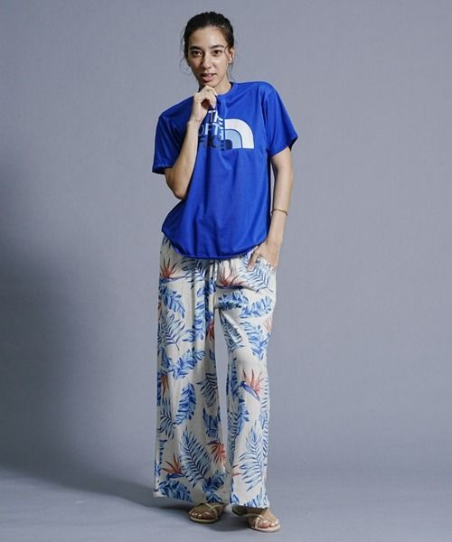 THE NORTH FACE(ザノースフェイス)の「THE NORTH FACE/ザ・ノース・フェイス フロントロゴ/ショートスリーブ/カラフルロゴTシャツ NTW32353(Tシャツ/カットソー・レディース・ホワイト/ベージュ/ブラック/ブルー/オレンジ・XL/L)」の18枚目の写真