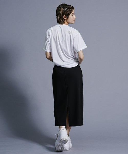 THE NORTH FACE(ザノースフェイス)の「THE NORTH FACE/ザ・ノース・フェイス フロントロゴ/ショートスリーブ/カラフルロゴTシャツ NTW32353(Tシャツ/カットソー・レディース・ホワイト/ベージュ/ブラック/ブルー/オレンジ・XL/L)」の9枚目の写真