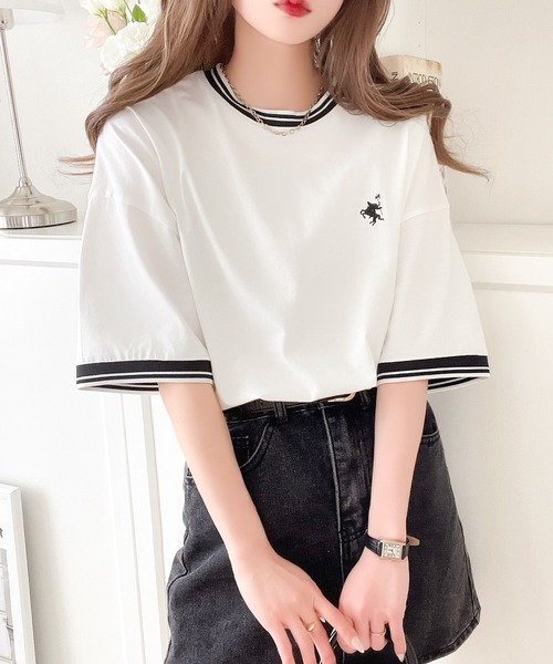 Java（ジャバ）の「《JaVa ジャバコラボ》夏に大活躍！大人のこなれカジュアル。綿100%シルケット 配色刺繍 オーバーサイズ シンプル半袖Tシャツ（Tシャツ/カットソー・レディース・オフホワイト/アイボリー/グレイッシュベージュ/ネイビー/グリーン/ブラック/ホワイト×ブラック/ブルー/ピンク・MEDIUM/LARGE/SMALL/X-LARGE）」の18枚目の写真