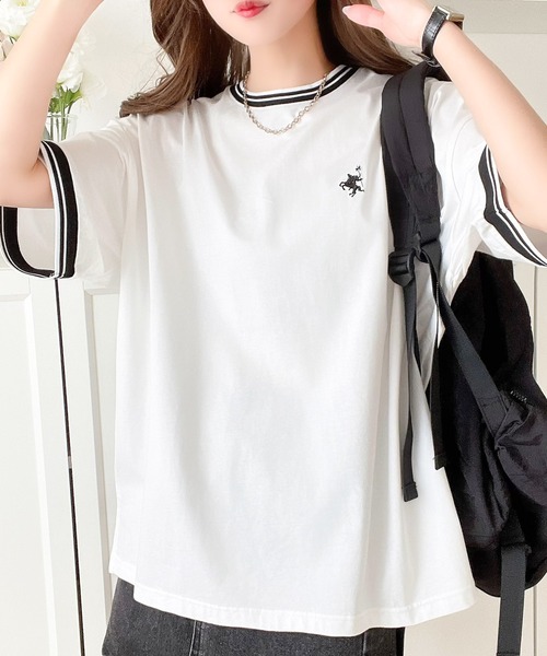 Java（ジャバ）の「《JaVa ジャバコラボ》夏に大活躍！大人のこなれカジュアル。綿100%シルケット 配色刺繍 オーバーサイズ シンプル半袖Tシャツ（Tシャツ/カットソー・レディース・オフホワイト/アイボリー/グレイッシュベージュ/ネイビー/グリーン/ブラック/ホワイト×ブラック/ブルー/ピンク・MEDIUM/LARGE/SMALL/X-LARGE）」の17枚目の写真