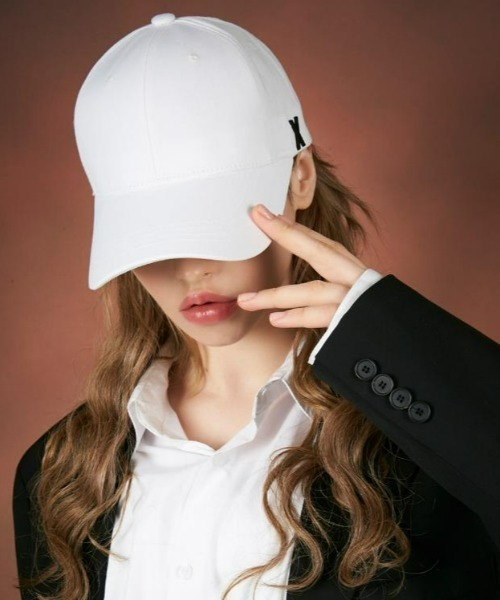 VARZAR(バザール)の「VARZAR(バザール)/Matte stud over fit ball cap black/マットスタッズ オーバーフィット ベースボール キャップ(キャップ・レディース・ブラック/ホワイト・FREE)」の7枚目の写真