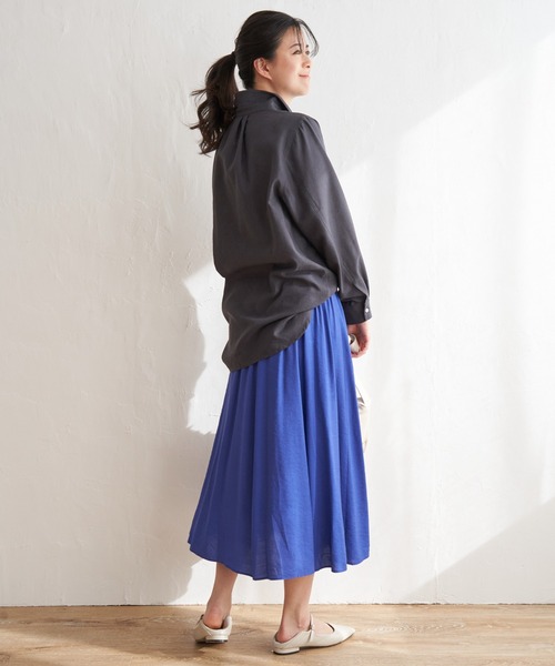 ikka（イッカ）の「リネン混長袖シャツ（シャツ/ブラウス・レディース・グリーン/ブルー/オフホワイト/チャコールグレー/オレンジ/ホワイト・M/L/S）」の9枚目の写真