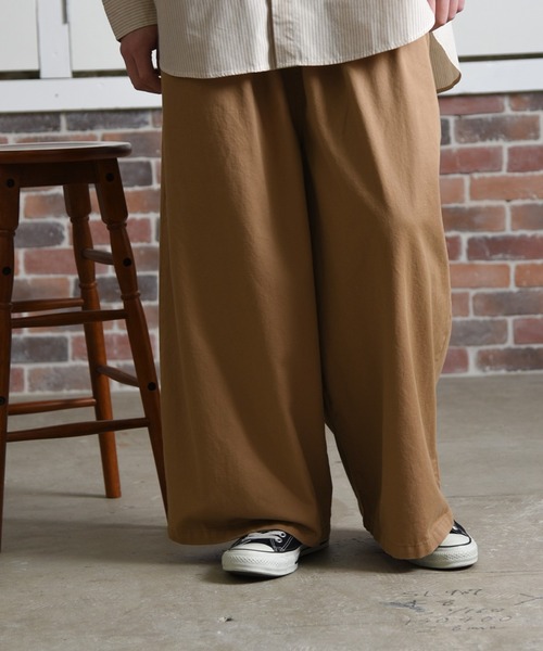 folka（フォルカ）の「3-ワイドパンツ / コットンツイル【folka フォルカ】【UNISEX 男女兼用】（チノパンツ・レディース・ブラウン/スミクロ/ライトベージュ/アイボリー・ONE SIZE）」の3枚目の写真