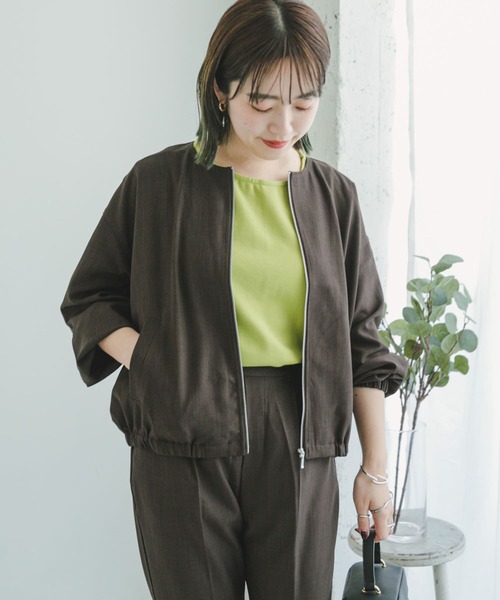 ITEMS URBANRESEARCH(アイテムズ アーバンリサーチ)の「リネンライクノーカラーブルゾン(ブルゾン・レディース・ベージュ/ダークブラウン・FREE)」の1枚目の写真