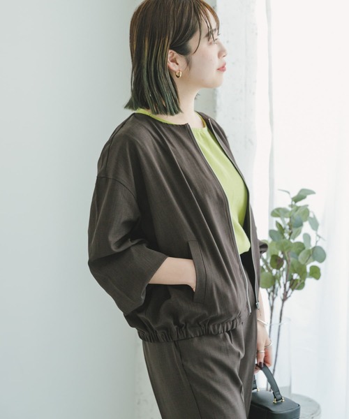 ITEMS URBANRESEARCH(アイテムズ アーバンリサーチ)の「リネンライクノーカラーブルゾン(ブルゾン・レディース・ベージュ/ダークブラウン・FREE)」の4枚目の写真