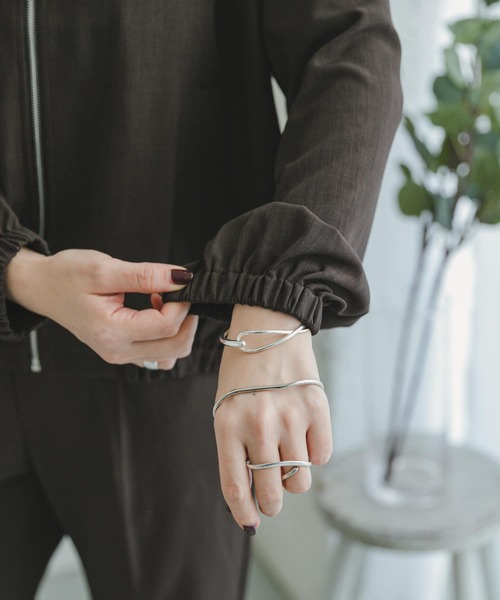 ITEMS URBANRESEARCH(アイテムズ アーバンリサーチ)の「リネンライクノーカラーブルゾン(ブルゾン・レディース・ベージュ/ダークブラウン・FREE)」の9枚目の写真