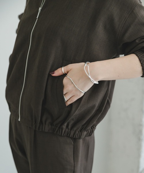 ITEMS URBANRESEARCH(アイテムズ アーバンリサーチ)の「リネンライクノーカラーブルゾン(ブルゾン・レディース・ベージュ/ダークブラウン・FREE)」の10枚目の写真