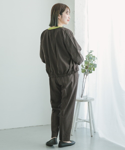 ITEMS URBANRESEARCH(アイテムズ アーバンリサーチ)の「リネンライクノーカラーブルゾン(ブルゾン・レディース・ベージュ/ダークブラウン・FREE)」の14枚目の写真