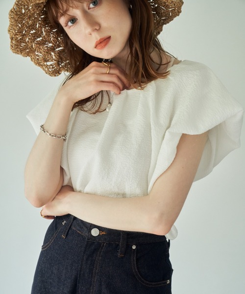 hinari(ヒナリ)の「バルーンシルエットブラウス(シャツ/ブラウス・レディース・ベージュ/ホワイト・FREE)」の20枚目の写真