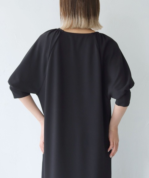 vingtrois（バントロア）の「【Vingtrois】カットジョーゼットマーメイドワンピース（ワンピース・レディース・ブラック/マスタード/ブルー・M）」の15枚目の写真