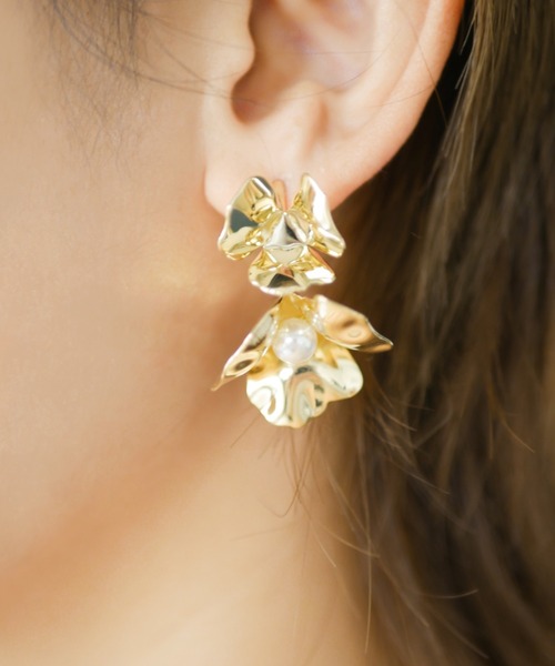 My shawty(マイシャウティー)の「flower motif pierce(ピアス(両耳用)・レディース・ゴールド・FREE)」の5枚目の写真