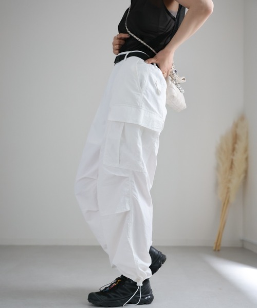 ap retro（アプレトロ）の「カーゴパンツ　ベルト付き（カーゴパンツ・レディース・オフホワイト/カーキ/ブラック・FREE）」の16枚目の写真