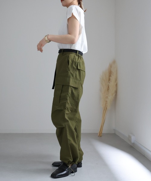 カーキパンツ　ベルト付 ビビッドレディ VIVIDLADY ベルト付きフレアカーゴパンツ