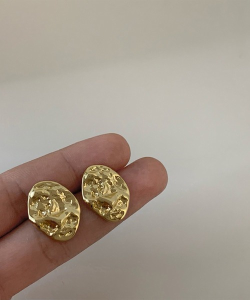 LYEON（リヨン）の「プレートピアス（ピアス（両耳用）・レディース・シルバー/ゴールド・FREE）」の5枚目の写真