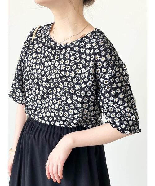 ehka sopo（エヘカソポ）の「花柄プリントカットソー（Tシャツ