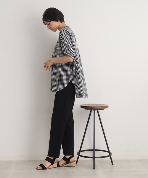 DRESKIP(ドレスキップ)の「◆コーデの主役!袖リボン バンドカラービッグシャツ(シャツ/ブラウス・レディース・オフホワイト/ネイビー系2/パープル系2/ブラック系1・00)」の12枚目の写真