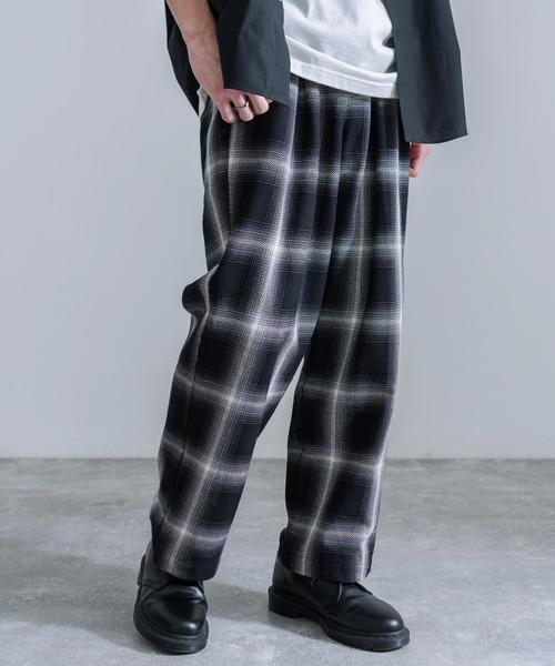 Audience（オーディエンス）の「Upscape Audience 日本製/国産 10/2 ヘビーツイル オンブレチェック 2タック ワイド イージーパンツ AUD3559（その他パンツ・メンズ・レッド/ブラック/キャメル・L/XL/M）」の2枚目の写真