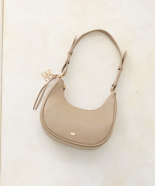 Chico（チコ）の「パイピングホーボーショルダーバッグ（ショルダーバッグ・レディース・ベージュ系その他2/グレー系その他2/ベージュ・FREE）」の20枚目の写真