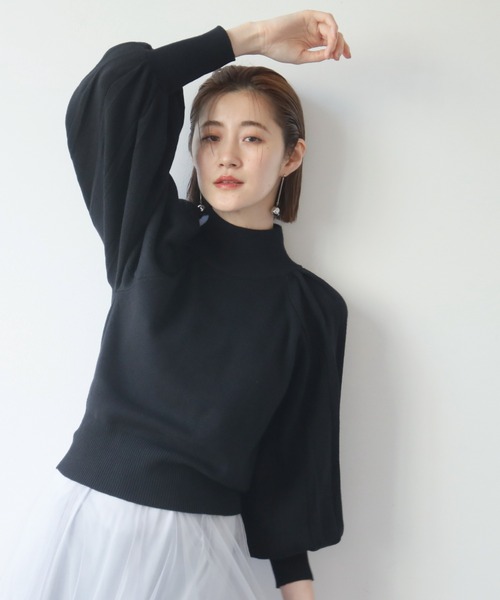 REMAKEボリュームスリーブ 黒ニットセーター ReMIT（レミット）の「タックボリュームスリーブニット（ニット