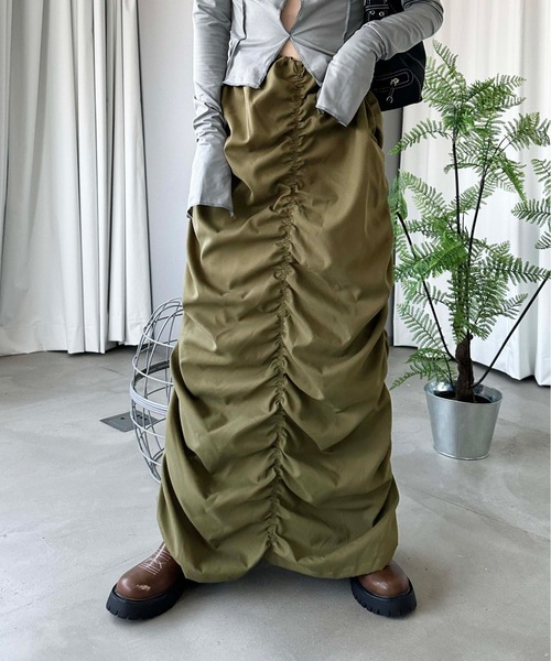 sedacle(セダクル)の「【SDG】shirring narrow skirt(スカート・レディース・ブラック/カーキ・FREE)」の2枚目の写真